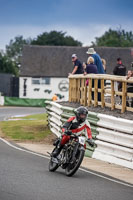 Vintage-motorcycle-club;eventdigitalimages;mallory-park;mallory-park-trackday-photographs;no-limits-trackdays;peter-wileman-photography;trackday-digital-images;trackday-photos;vmcc-festival-1000-bikes-photographs